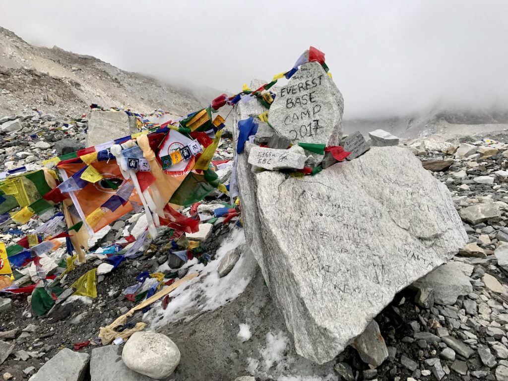 gray rock under gray fog